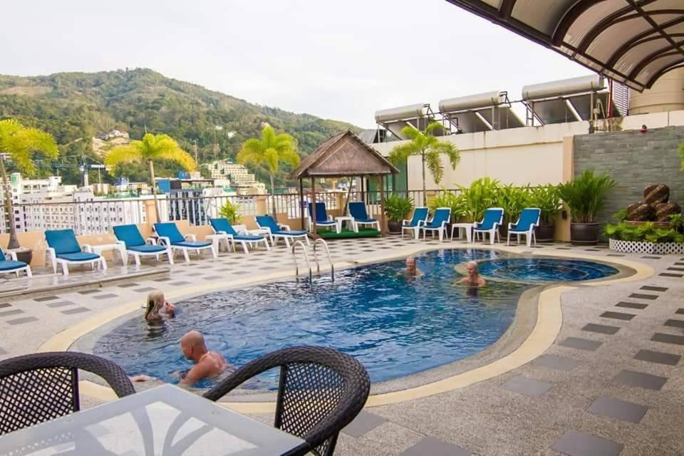 Patong Hemingways Hotel Exterior photo